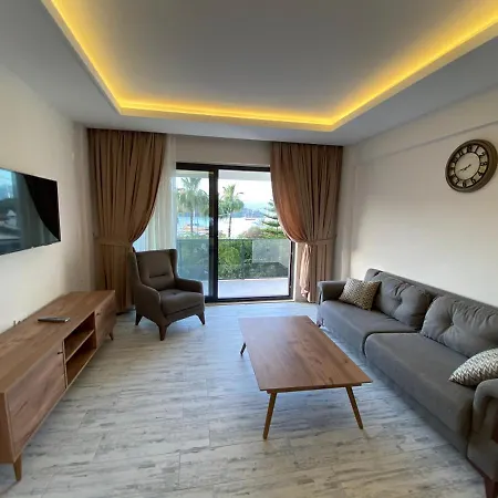 Nakas Suites *