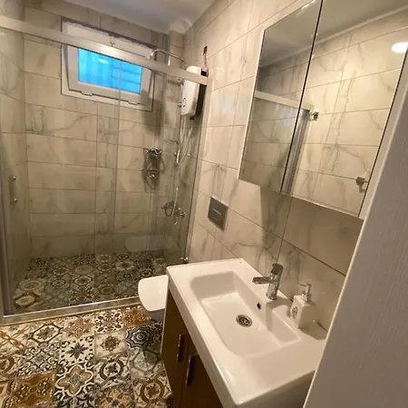 Appartement Nakas Suites *