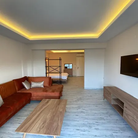 Nakas Suites